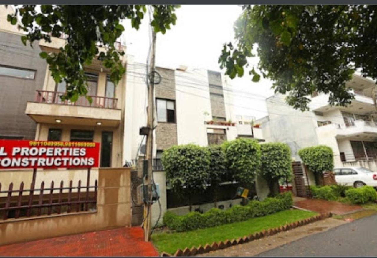 Hotel Pacific Inn Huda City Centre Gurgaon Buitenkant foto