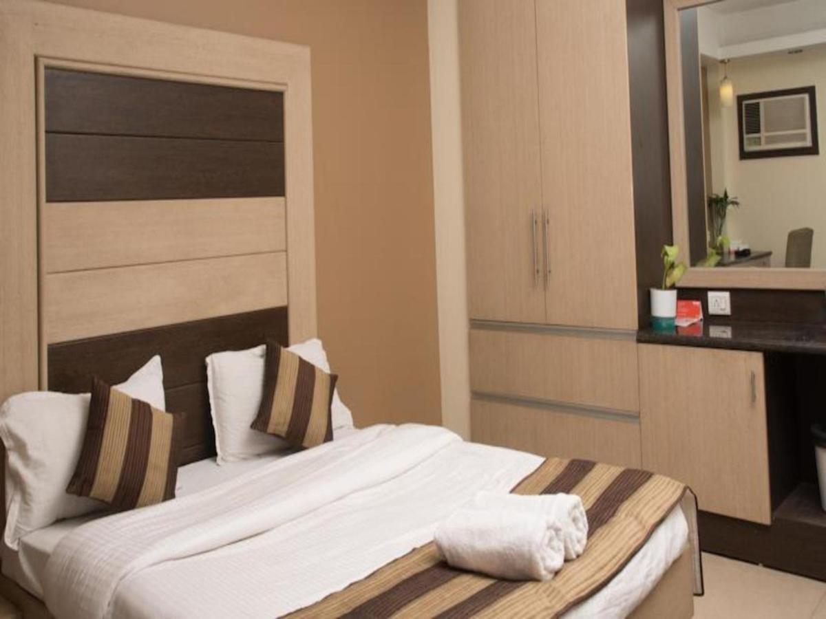 Hotel Pacific Inn Huda City Centre Gurgaon Buitenkant foto